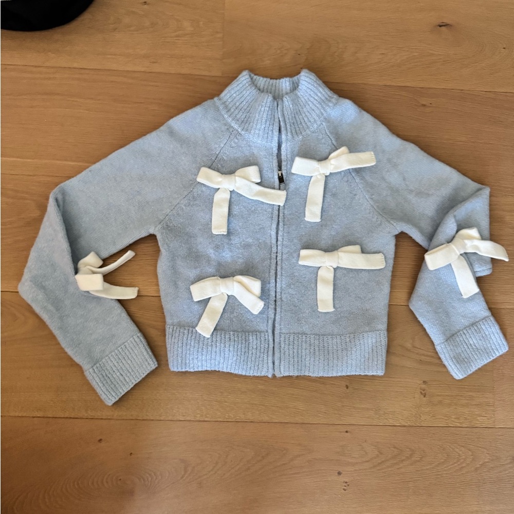 Cider Light Blue Jacket with Cream Accent Bows